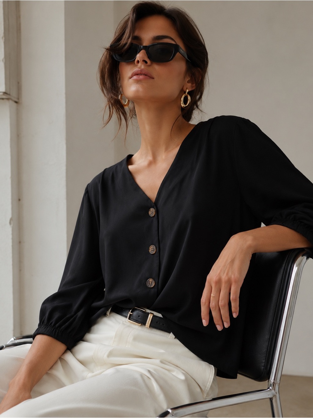 BOOHOO Black Horn Button Front Blouse | Size 4 | Made in Italy | Oversized Fit